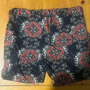 Elegant Black and Red Patterned Women's Shorts